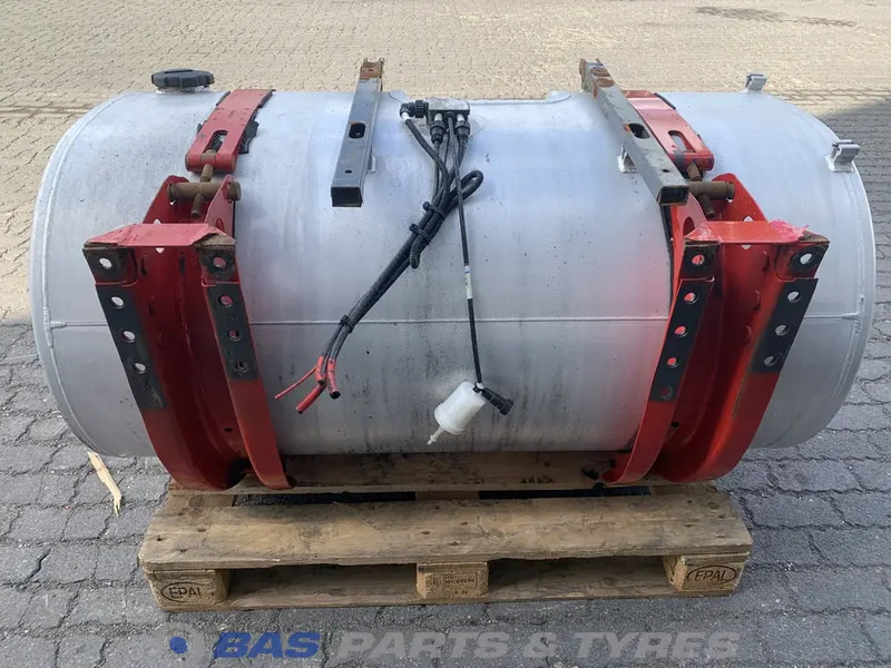 Volvo Brandstoftank Volvo 550 Liter G0000130 - Rezervoar za gorivo za Kamion: slika 4 Volvo Brandstoftank Volvo 550 Liter G0000130 - Rezervoar za gorivo za Kamion: slika 4