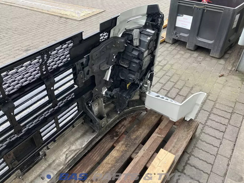 Volvo FH4 Bumper Volvo 78670304 - Branik za Kamion: slika 4 Volvo FH4 Bumper Volvo 78670304 - Branik za Kamion: slika 4