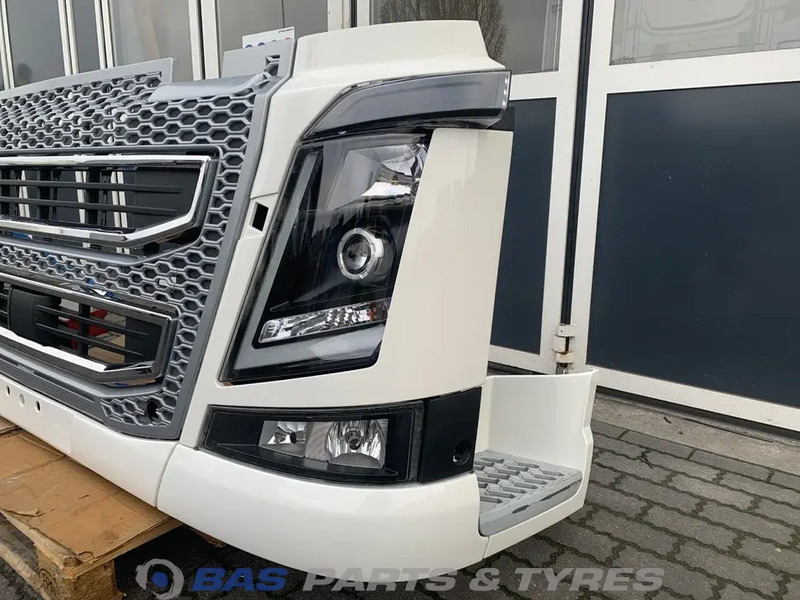 Volvo FH4 Bumper Volvo 82492251 - Branik za Kamion: slika 2 Volvo FH4 Bumper Volvo 82492251 - Branik za Kamion: slika 2