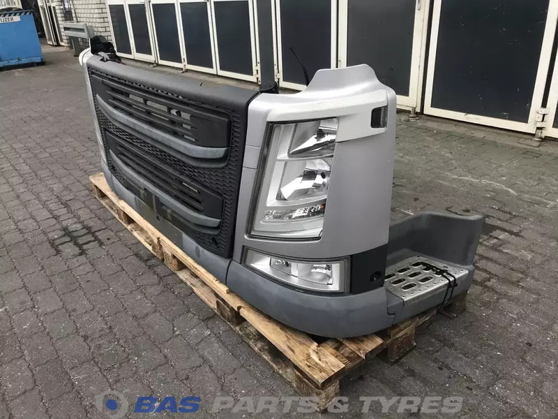 Volvo FM4 Bumper Volvo 21221129 - Branik za Kamion: slika 2 Volvo FM4 Bumper Volvo 21221129 - Branik za Kamion: slika 2