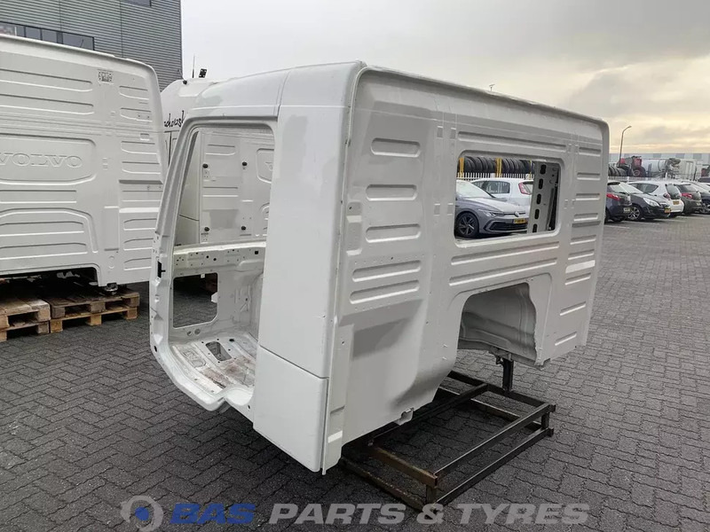 Volvo FM4 Volvo Day Cab L1EH1 3175940 - Kabina i enterijer za Kamion: slika 4 Volvo FM4 Volvo Day Cab L1EH1 3175940 - Kabina i enterijer za Kamion: slika 4