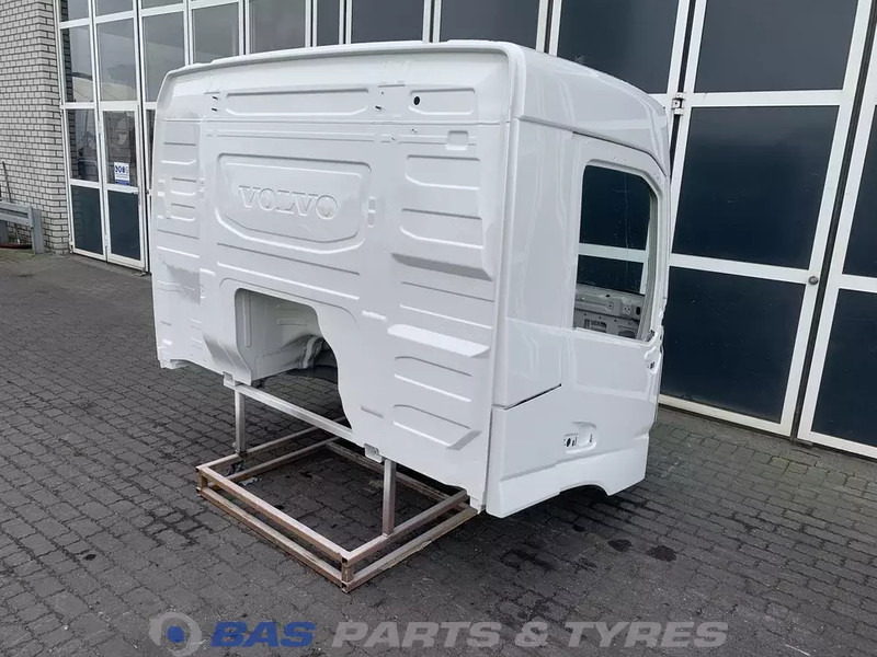 Volvo FM5 Volvo Day Cab L1H1 84234868 - Kabina i enterijer za Kamion: slika 3 Volvo FM5 Volvo Day Cab L1H1 84234868 - Kabina i enterijer za Kamion: slika 3