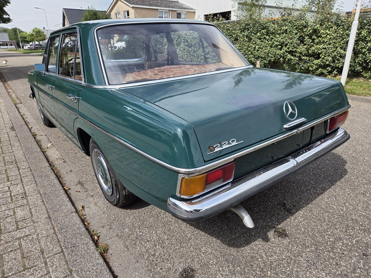 Mercedes-Benz 220 (W115) auto - Automobil: slika 5 Mercedes-Benz 220 (W115) auto - Automobil: slika 5