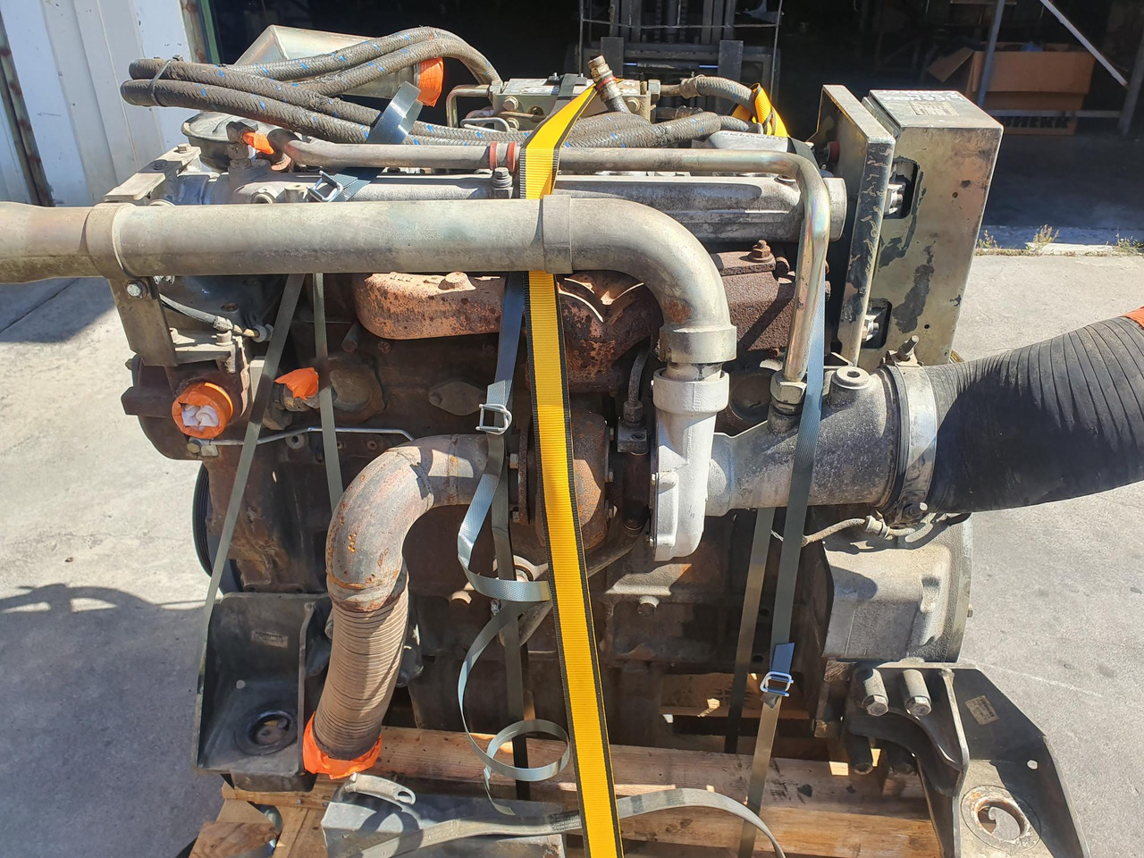 LIEBHERR D924 TI E A4 - Motor za Građevinska mašina: slika 2 LIEBHERR D924 TI E A4 - Motor za Građevinska mašina: slika 2