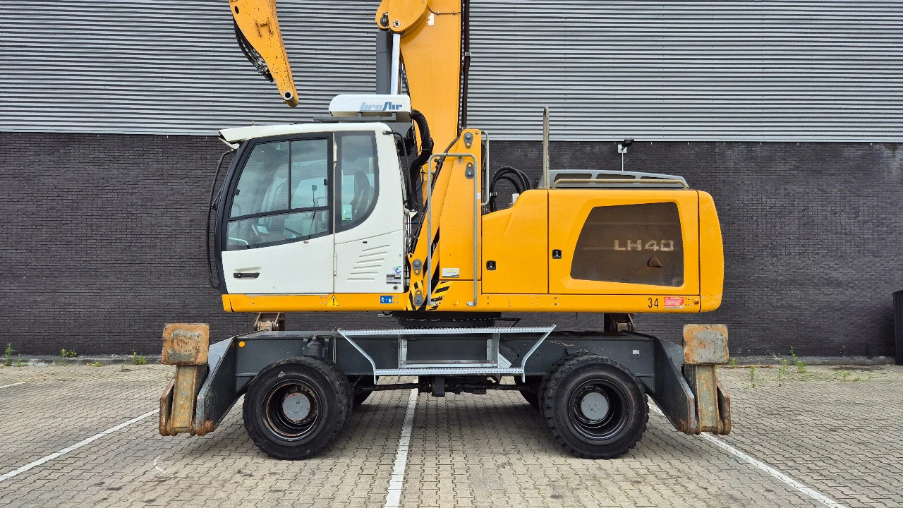 LIEBHERR LH40M - Bager za obradu otpada/ Industrije: slika 4 LIEBHERR LH40M - Bager za obradu otpada/ Industrije: slika 4