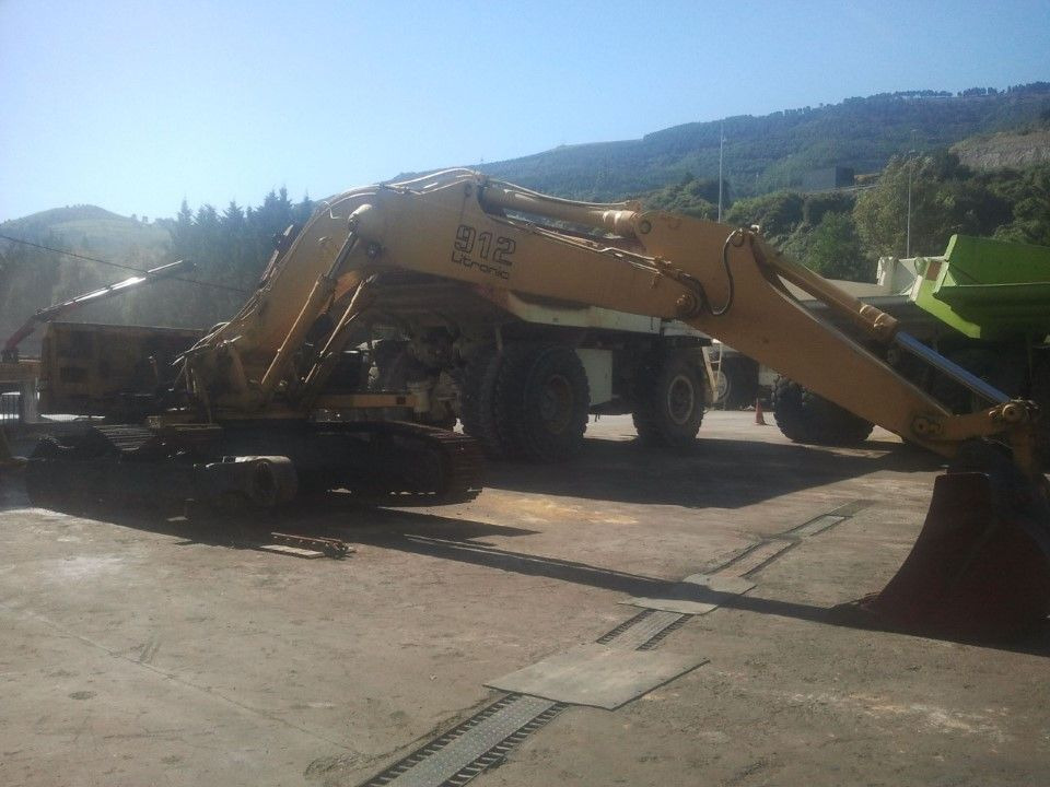 LIEBHERR R912LI - Bager guseničar: slika 2 LIEBHERR R912LI - Bager guseničar: slika 2