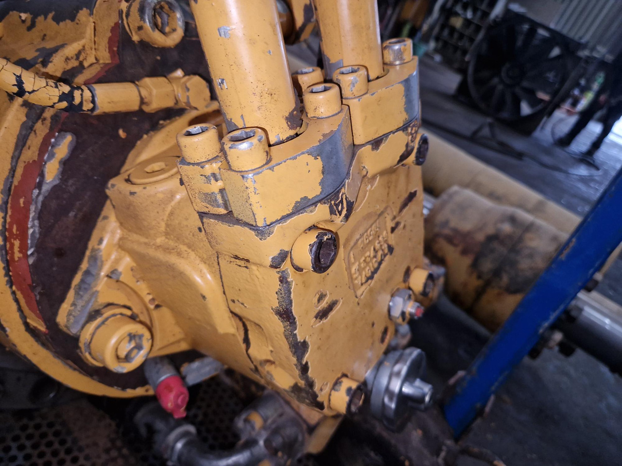MOTOR DE GIRO FMF090 R944 - Hidraulični motor za Građevinska mašina: slika 2 MOTOR DE GIRO FMF090 R944 - Hidraulični motor za Građevinska mašina: slika 2