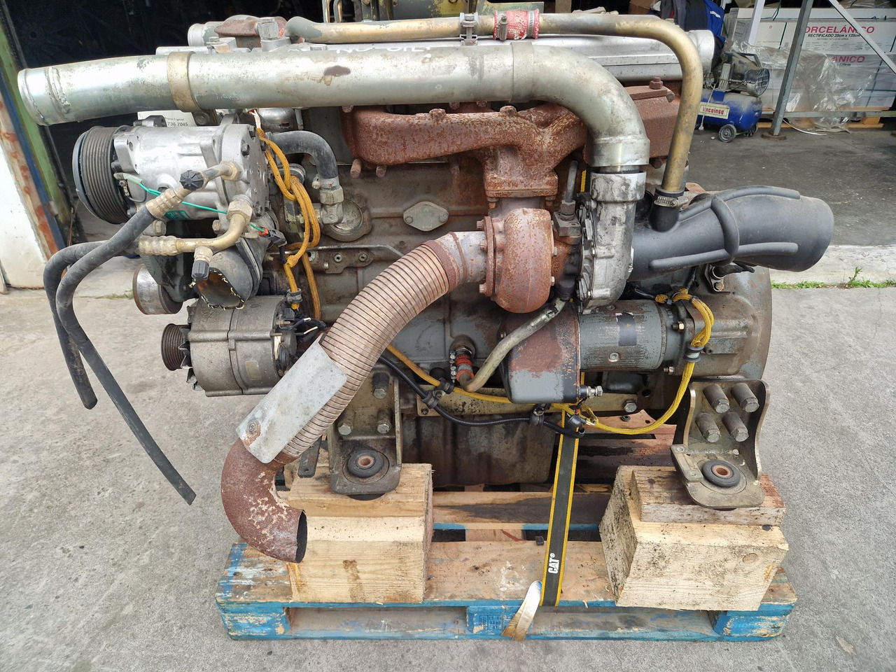 MOTOR LIEBHERR D924 TIE A2 - Motor za Građevinska mašina: slika 4 MOTOR LIEBHERR D924 TIE A2 - Motor za Građevinska mašina: slika 4