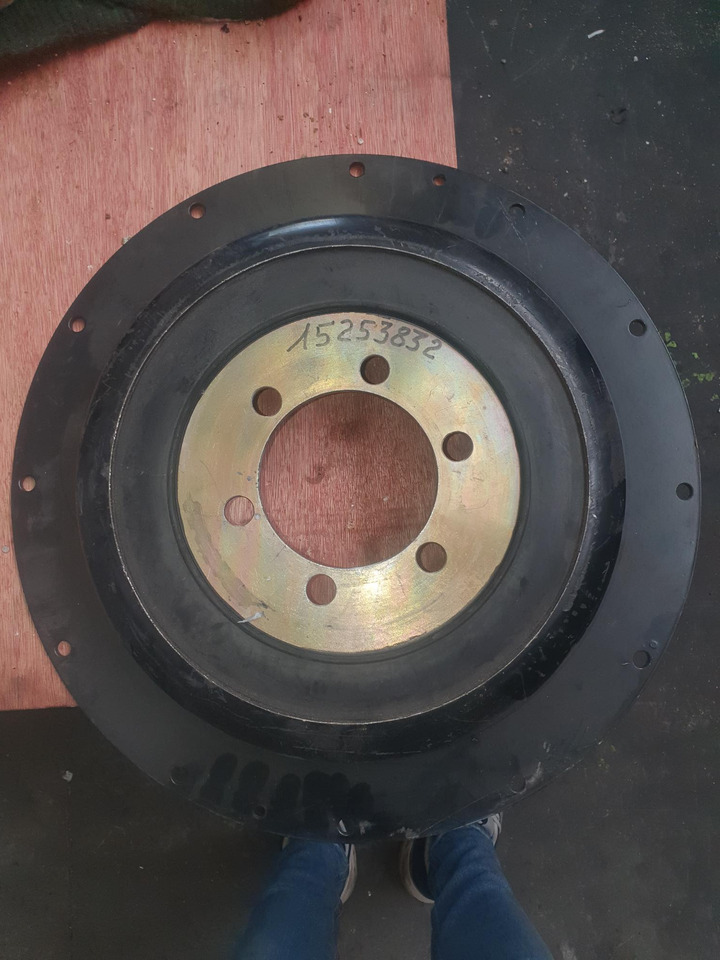 DAMPER COUPLING 15253832 TEREX TR35 - Rezervni deo za Kiper sa krutom šasijom/ Kiper za kamen: slika 2 DAMPER COUPLING 15253832 TEREX TR35 - Rezervni deo za Kiper sa krutom šasijom/ Kiper za kamen: slika 2