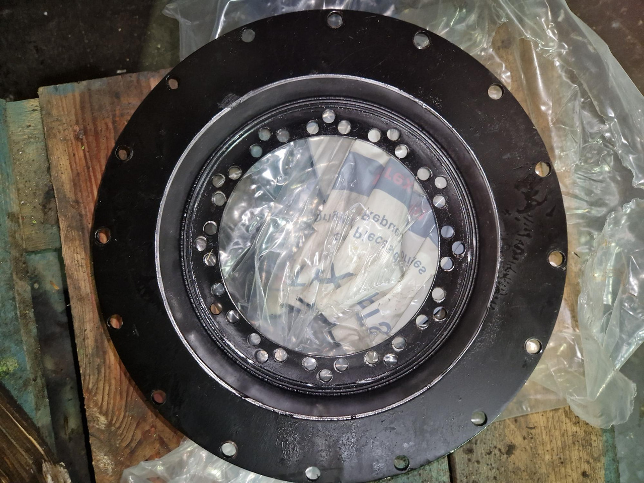 DAMPER DE GOMA TEREX TA25 - Rezervni deo za Zglobni kiper: slika 1 DAMPER DE GOMA TEREX TA25 - Rezervni deo za Zglobni kiper: slika 1