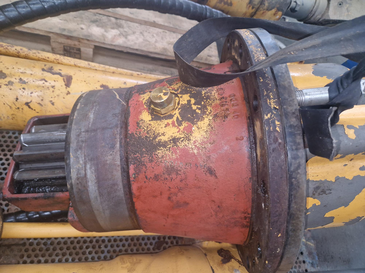 SAT 300/213 LIEBHERR R944 - Motor okretanja za Građevinska mašina: slika 2 SAT 300/213 LIEBHERR R944 - Motor okretanja za Građevinska mašina: slika 2