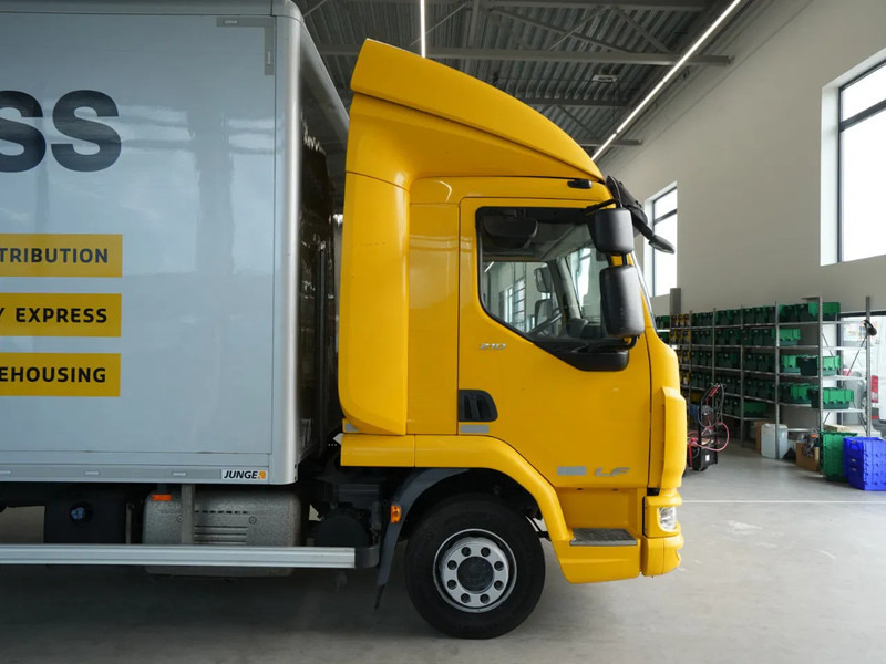 DAF LF 210 FA, 12t, Gesloten Bak, Laadklep 1,5t, Zijdeur, New Apk - Kamion sa zatvorenim sandukom: slika 4 DAF LF 210 FA, 12t, Gesloten Bak, Laadklep 1,5t, Zijdeur, New Apk - Kamion sa zatvorenim sandukom: slika 4