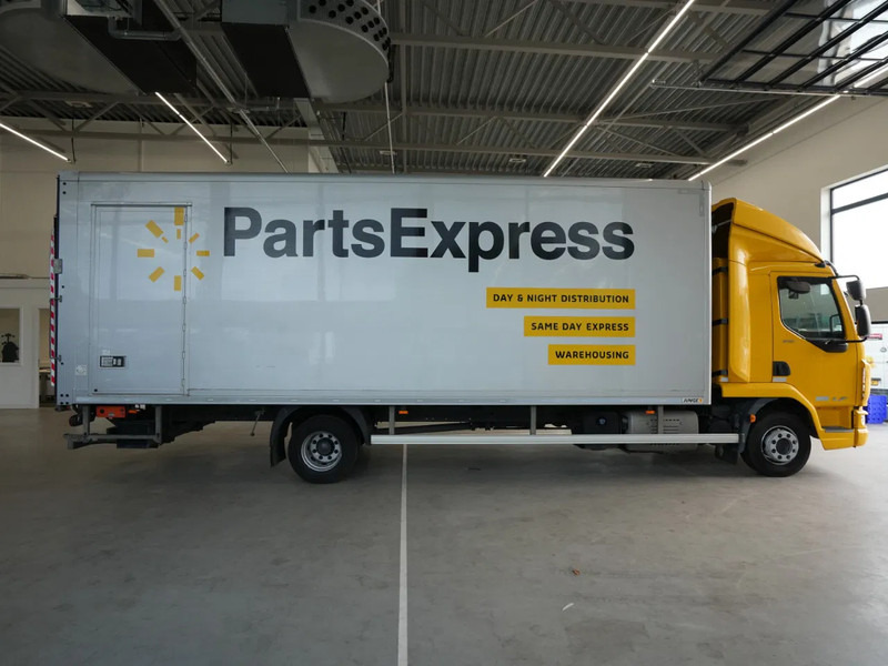 DAF LF 210 FA, 12t, Gesloten Bak, Laadklep 1,5t, Zijdeur, New Apk - Kamion sa zatvorenim sandukom: slika 5 DAF LF 210 FA, 12t, Gesloten Bak, Laadklep 1,5t, Zijdeur, New Apk - Kamion sa zatvorenim sandukom: slika 5
