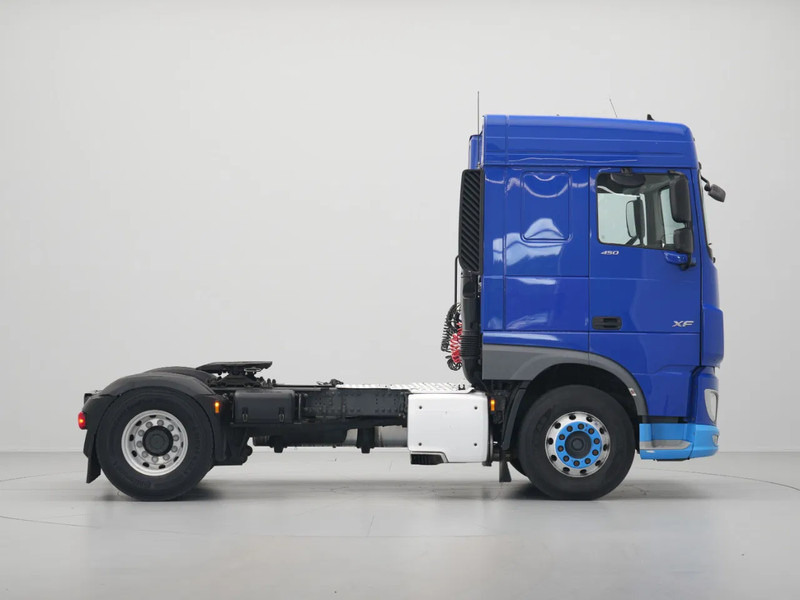 DAF XF 450 FT, Space Cab, PTO, New Tacho 7 Stuks op Voorraad - Tegljač: slika 5 DAF XF 450 FT, Space Cab, PTO, New Tacho 7 Stuks op Voorraad - Tegljač: slika 5