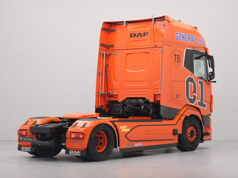 DAF XG+ 530 FT SHOWTRUCK FULL AIR PTO PREP SPEAKERS B3 ALARM ''GENERAL LEE'' - Tegljač: slika 5 DAF XG+ 530 FT SHOWTRUCK FULL AIR PTO PREP SPEAKERS B3 ALARM ''GENERAL LEE'' - Tegljač: slika 5
