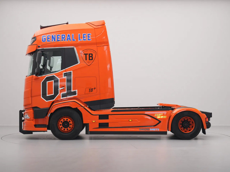 DAF XG+ 530 FT SHOWTRUCK FULL AIR PTO PREP SPEAKERS B3 ALARM ''GENERAL LEE'' - Tegljač: slika 3 DAF XG+ 530 FT SHOWTRUCK FULL AIR PTO PREP SPEAKERS B3 ALARM ''GENERAL LEE'' - Tegljač: slika 3