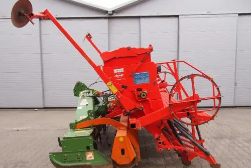 Kombinovana mašina za setvu Agregat uprawowo-siewny Kuhn KE303 i INTEGRA 3000 2009 Agrebat uprawowo siewny, brona aktywna AMAZONE i KUHN: slika 6