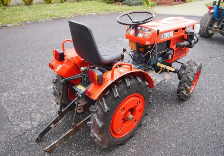 Ciągnik Kubota B6100 1995 4x4 - Traktor: slika 5 Ciągnik Kubota B6100 1995 4x4 - Traktor: slika 5