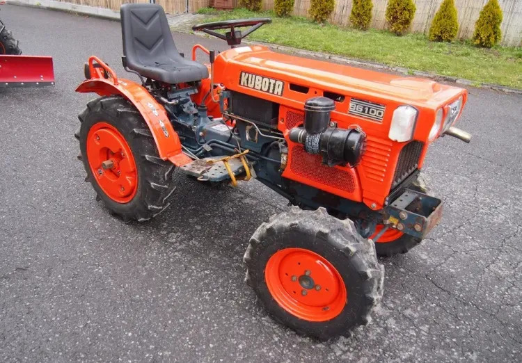 Ciągnik Kubota B6100 1995 4x4 - Traktor: slika 4 Ciągnik Kubota B6100 1995 4x4 - Traktor: slika 4
