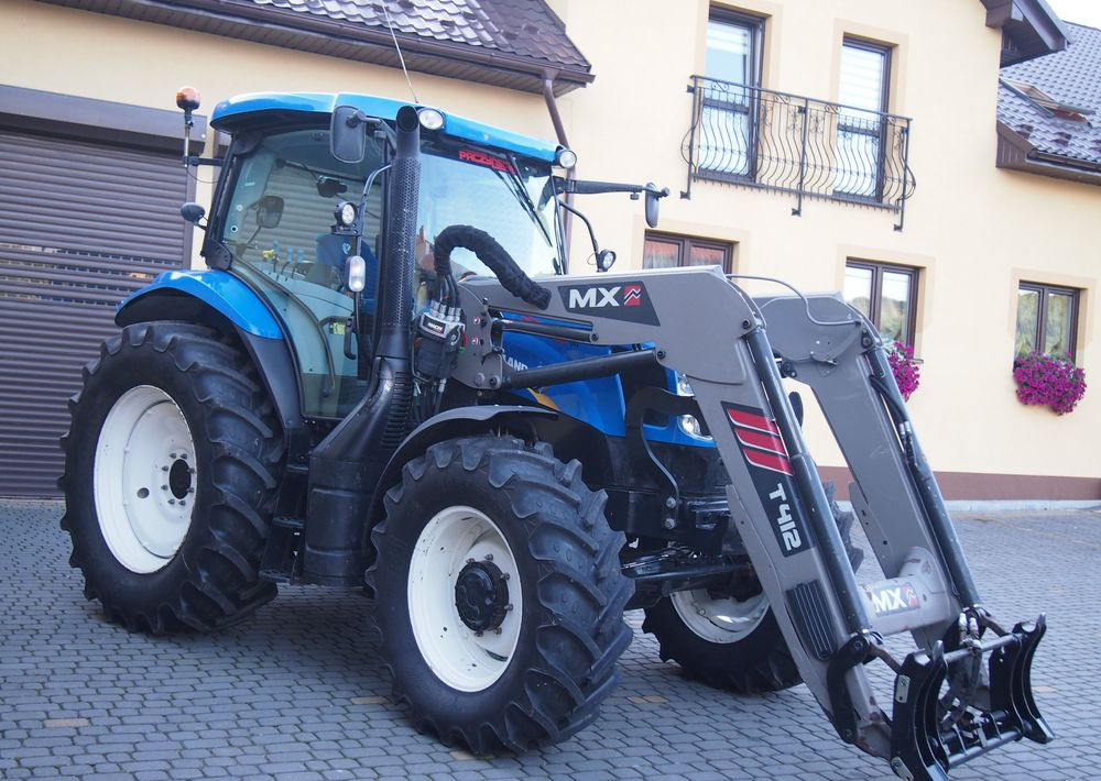 Ciągnik New Holland NH T6.140 2016 New Holland z Ładowaczem czołowym TUR - Traktor: slika 1 Ciągnik New Holland NH T6.140 2016 New Holland z Ładowaczem czołowym TUR - Traktor: slika 1