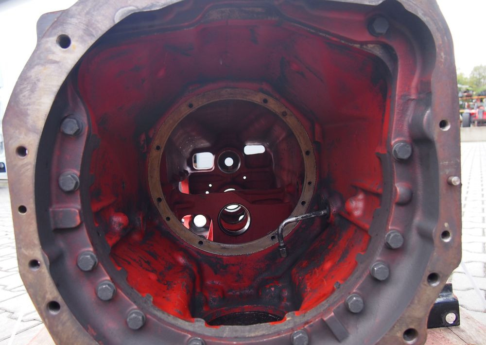 Części do Ciągnika Massey Ferguson MF 3060, 3070, 3080, 3090  Obudowa skrzyni biegów MF 3000, 3100, 6000 - Menjač i delovi za Poljoprivredna mašina: slika 4 Części do Ciągnika Massey Ferguson MF 3060, 3070, 3080, 3090  Obudowa skrzyni biegów MF 3000, 3100, 6000 - Menjač i delovi za Poljoprivredna mašina: slika 4