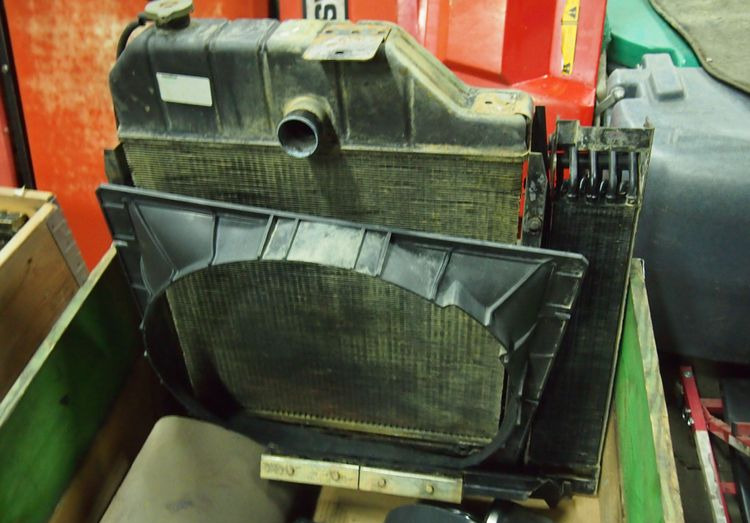 Części do Ciągnika Massey Ferguson MF 3382795M93  Chłodnica wody 
Massey Ferguson:
3070, 3080, 3085, 3090, 3095, 3115, 3120 - Sistem za hlađenje za Poljoprivredna mašina: slika 1 Części do Ciągnika Massey Ferguson MF 3382795M93  Chłodnica wody 
Massey Ferguson:
3070, 3080, 3085, 3090, 3095, 3115, 3120 - Sistem za hlađenje za Poljoprivredna mašina: slika 1