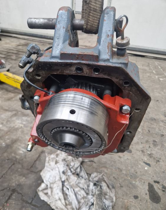 Części do Ciągnika New Holland NH TM, M  Kompletna Obudowa WOM New Holland TM120,TM130,TM140,TM155,Case MXM 120, - Transmisija za Poljoprivredna mašina: slika 2 Części do Ciągnika New Holland NH TM, M  Kompletna Obudowa WOM New Holland TM120,TM130,TM140,TM155,Case MXM 120, - Transmisija za Poljoprivredna mašina: slika 2