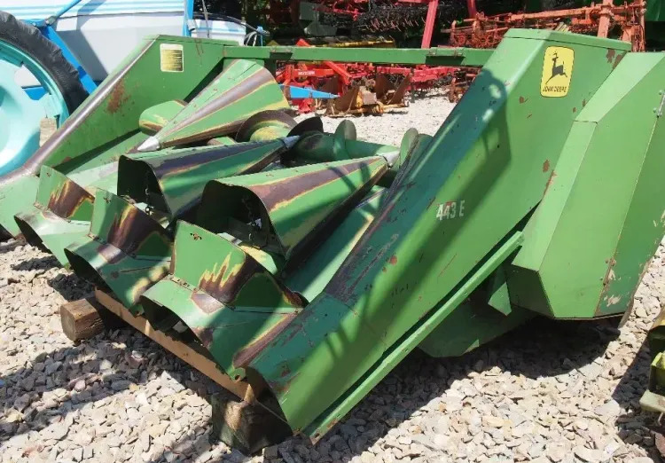 Heder John deere do kukurydzy 4 rzędowy claas john deere - Kombajn za kukuruz: slika 3 Heder John deere do kukurydzy 4 rzędowy claas john deere - Kombajn za kukuruz: slika 3