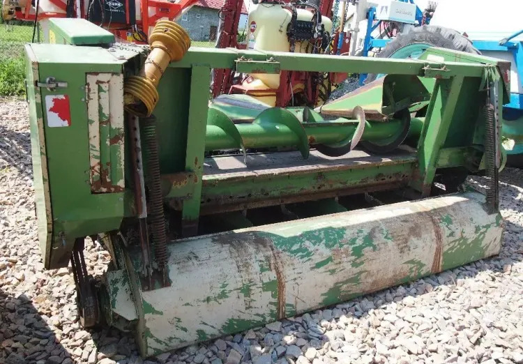 Heder John deere do kukurydzy 4 rzędowy claas john deere - Kombajn za kukuruz: slika 4 Heder John deere do kukurydzy 4 rzędowy claas john deere - Kombajn za kukuruz: slika 4