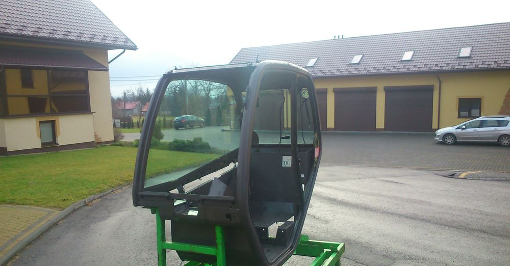 Ładowarka teleskopowa Manitou MT, MLT 2005 Kabina do Manitou - Kabina za Oprema za rukovanje materijalima: slika 4 Ładowarka teleskopowa Manitou MT, MLT 2005 Kabina do Manitou - Kabina za Oprema za rukovanje materijalima: slika 4