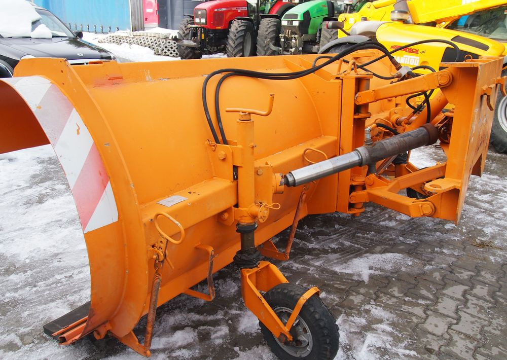 Pług do śniegu nn 2005 Skosowany obustronnie hydraulicznie - Raonik za sneg: slika 2 Pług do śniegu nn 2005 Skosowany obustronnie hydraulicznie - Raonik za sneg: slika 2