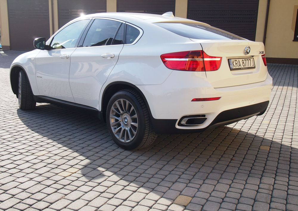 Samochód BMW X6 e71 xdrive40d Individual 2012 Samochód BMW X6 Individual - Automobil: slika 5 Samochód BMW X6 e71 xdrive40d Individual 2012 Samochód BMW X6 Individual - Automobil: slika 5