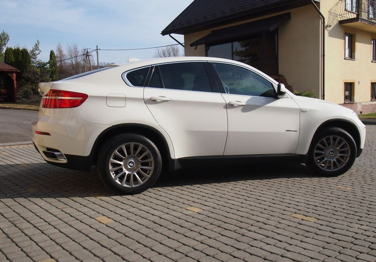 Samochód BMW X6 e71 xdrive40d Individual 2012 Samochód BMW X6 Individual - Automobil: slika 3 Samochód BMW X6 e71 xdrive40d Individual 2012 Samochód BMW X6 Individual - Automobil: slika 3