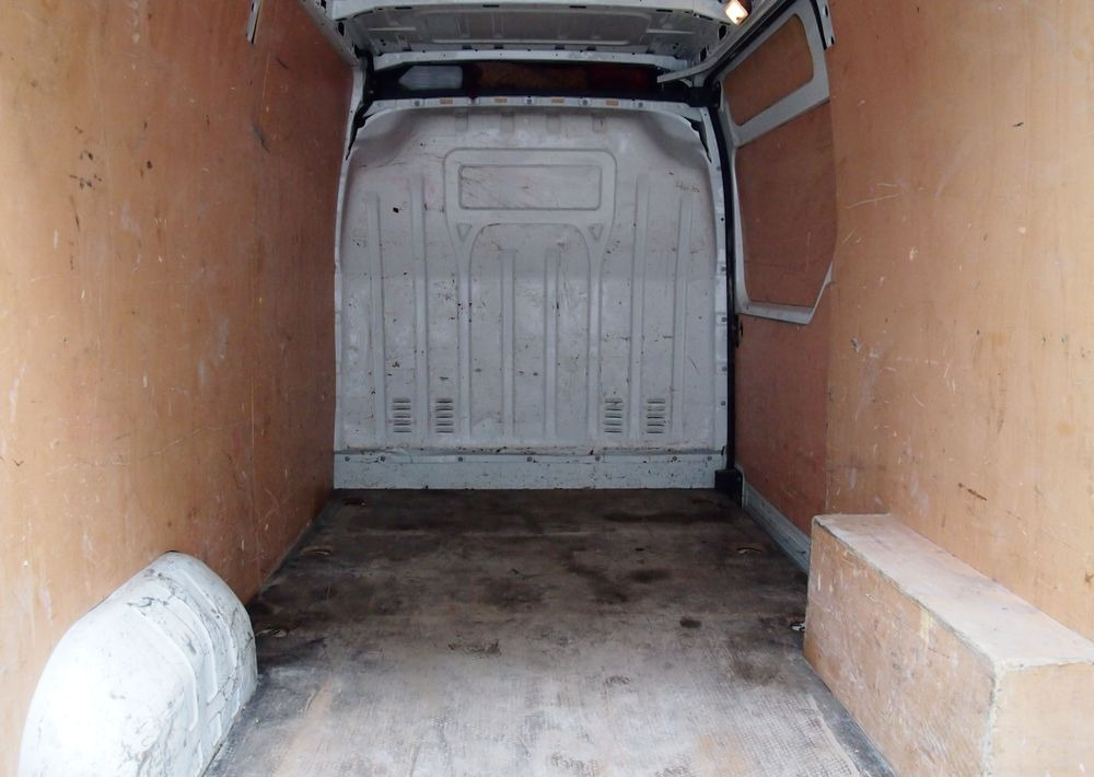 Furgon Samochód Renault Master 2015 Renault Master L2H2: slika 11