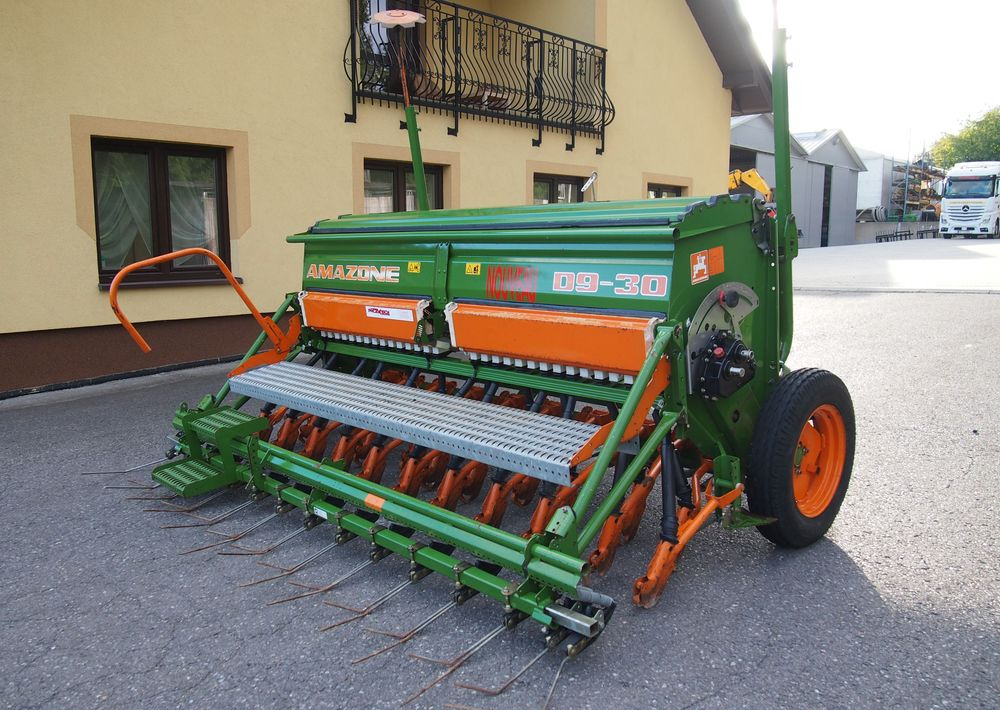 Siewnik Amazone D9 -30 2007 Siewnik Amazone - Sejalica: slika 2 Siewnik Amazone D9 -30 2007 Siewnik Amazone - Sejalica: slika 2