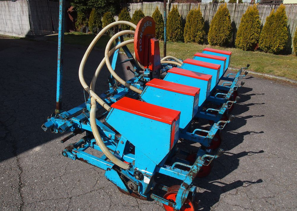 Siewnik Monosem do kukurydzy ,buraków i słonecznika - Mašina za preciznu setvu: slika 4 Siewnik Monosem do kukurydzy ,buraków i słonecznika - Mašina za preciznu setvu: slika 4