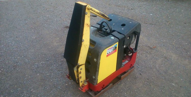Ubijarka Dynapac LH 300 2006 - Vibraciona ploča: slika 3 Ubijarka Dynapac LH 300 2006 - Vibraciona ploča: slika 3