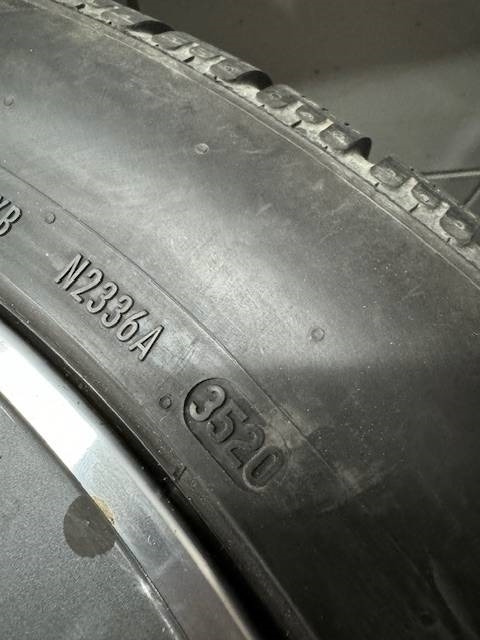 Pirelli P ZERO Winter 255/45/19 - Guma za Kamion: slika 4 Pirelli P ZERO Winter 255/45/19 - Guma za Kamion: slika 4