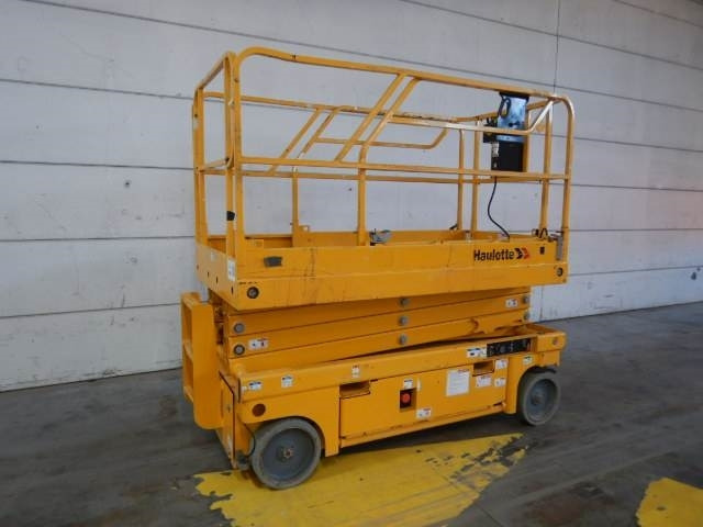 Haulotte Compact 10 - Lift u obliku makaza: slika 2 Haulotte Compact 10 - Lift u obliku makaza: slika 2