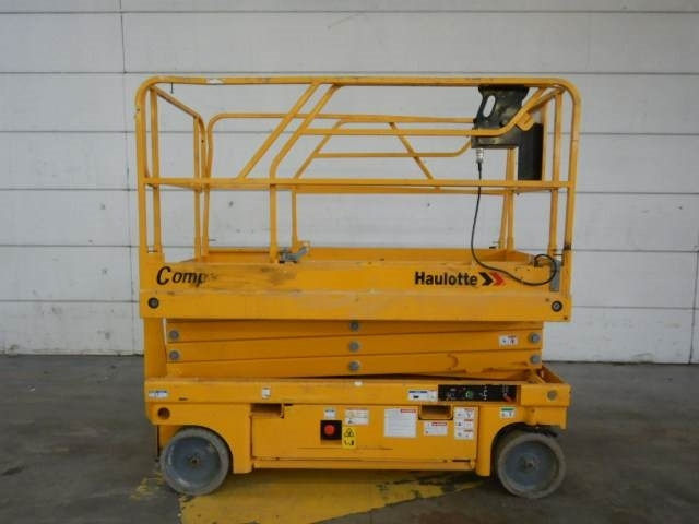 Haulotte Compact 10 - Lift u obliku makaza: slika 1 Haulotte Compact 10 - Lift u obliku makaza: slika 1