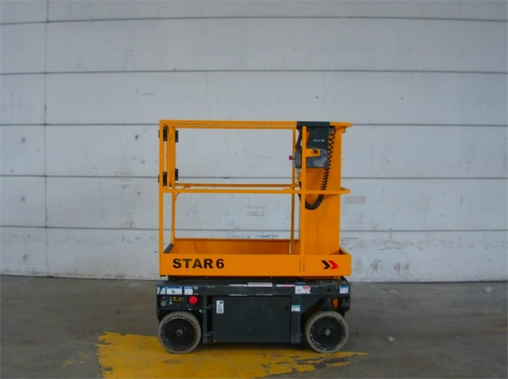 Haulotte STAR 6AE - Jarbolna penjajuća platforma: slika 1 Haulotte STAR 6AE - Jarbolna penjajuća platforma: slika 1