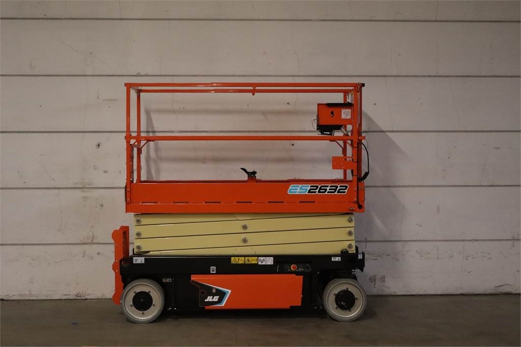 JLG 2632ES - Lift u obliku makaza: slika 1 JLG 2632ES - Lift u obliku makaza: slika 1