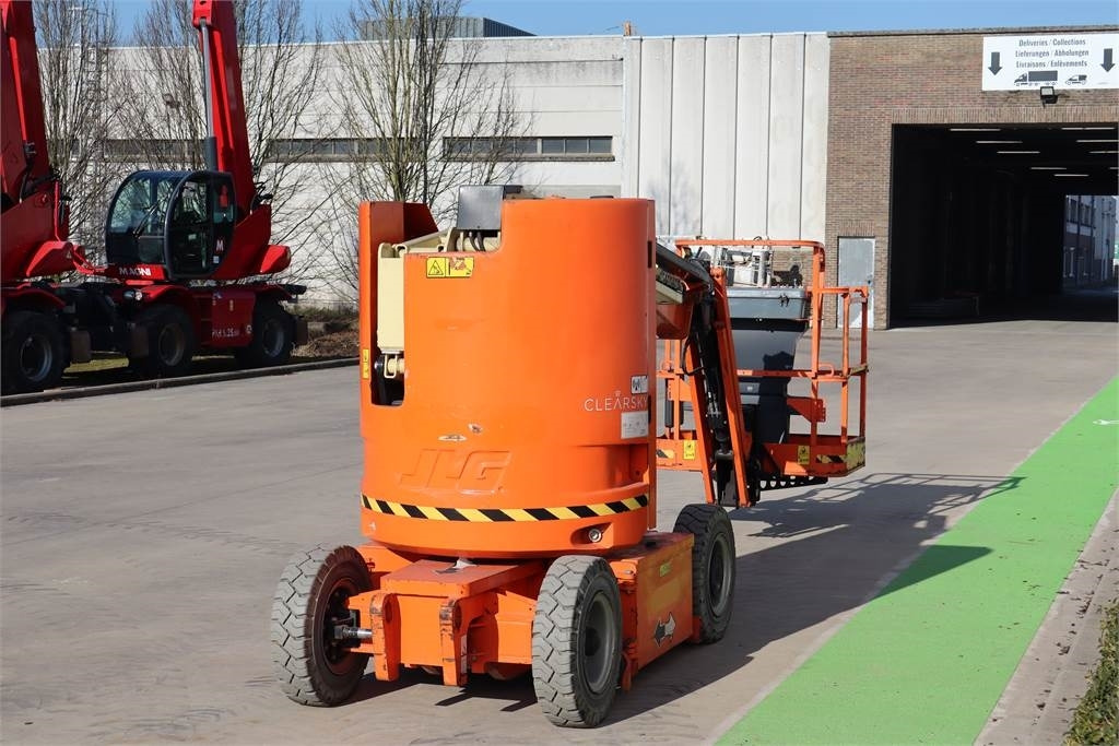 JLG E300AJP - Zglobna platforma: slika 4 JLG E300AJP - Zglobna platforma: slika 4