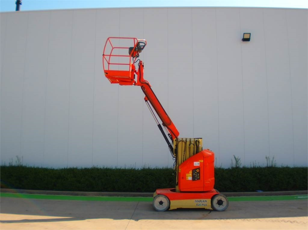 Jarbolna penjajuća platforma JLG Toucan 12E+: slika 6
