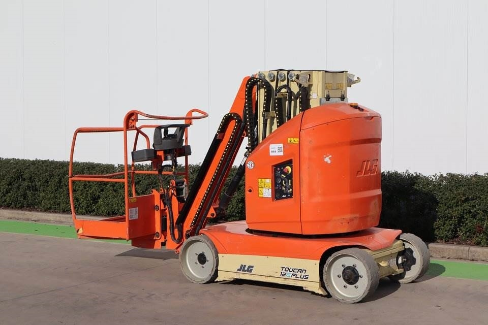 JLG Toucan 12E+ - Jarbolna penjajuća platforma: slika 2 JLG Toucan 12E+ - Jarbolna penjajuća platforma: slika 2