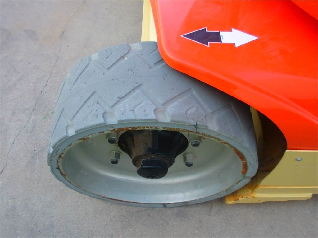 Jarbolna penjajuća platforma JLG Toucan 12E+: slika 12