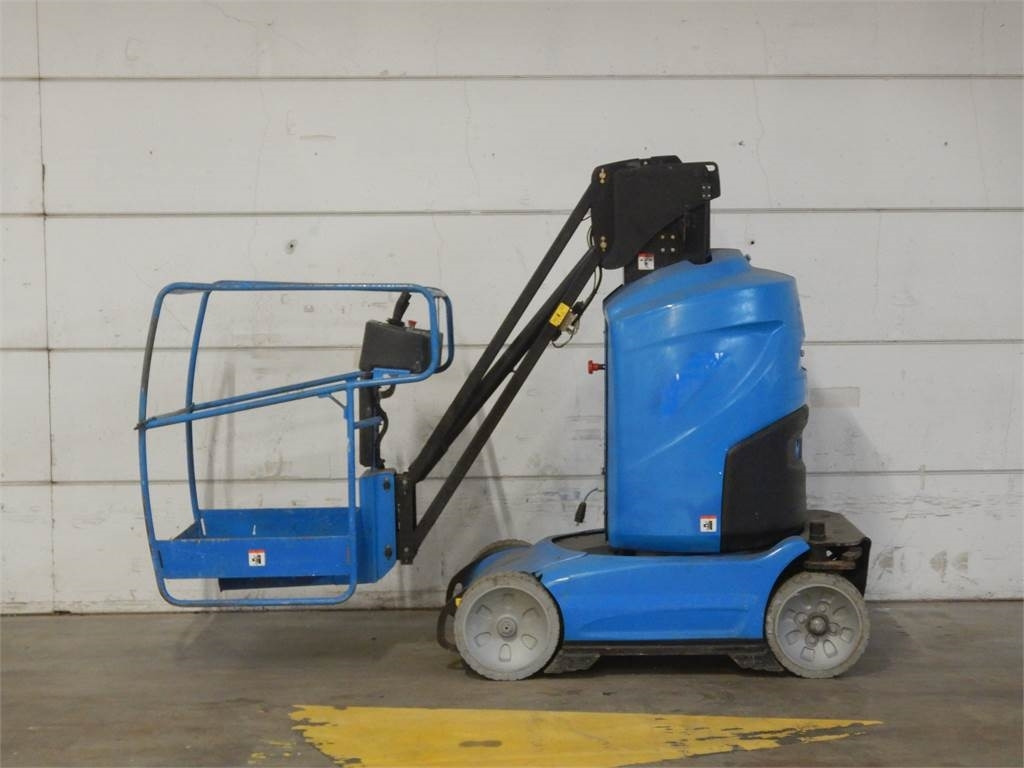 Manitou 100VJR - Jarbolna penjajuća platforma: slika 1 Manitou 100VJR - Jarbolna penjajuća platforma: slika 1