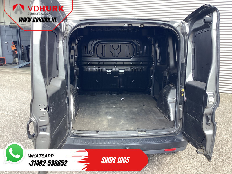 Fiat Dobló Cargo 1.6 MJ 105 pk 3Pers./ Airco/ Cruise/ Navi/ Trekhaak - Mali kombi: slika 5 Fiat Dobló Cargo 1.6 MJ 105 pk 3Pers./ Airco/ Cruise/ Navi/ Trekhaak - Mali kombi: slika 5