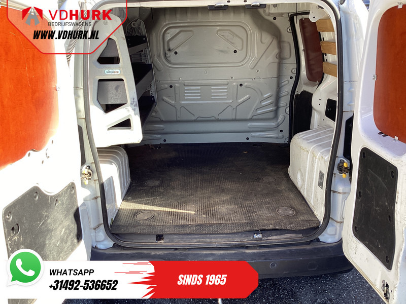 Fiat Fiorino 1.3 MJ 75 pk EXPORT APK 09-2026/ Airco/ Trekhaak/ Lichtbalk/ PDC - Mali kombi: slika 5 Fiat Fiorino 1.3 MJ 75 pk EXPORT APK 09-2026/ Airco/ Trekhaak/ Lichtbalk/ PDC - Mali kombi: slika 5
