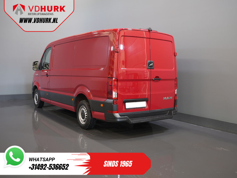 MAN TGE 2.0 TDI L3H2 BPM VRIJ! 3 Pers./ 2.5t Trekverm./ Carplay/ Betimmerd/ Cruise/ Navi/ Camera - Mali kombi: slika 2 MAN TGE 2.0 TDI L3H2 BPM VRIJ! 3 Pers./ 2.5t Trekverm./ Carplay/ Betimmerd/ Cruise/ Navi/ Camera - Mali kombi: slika 2
